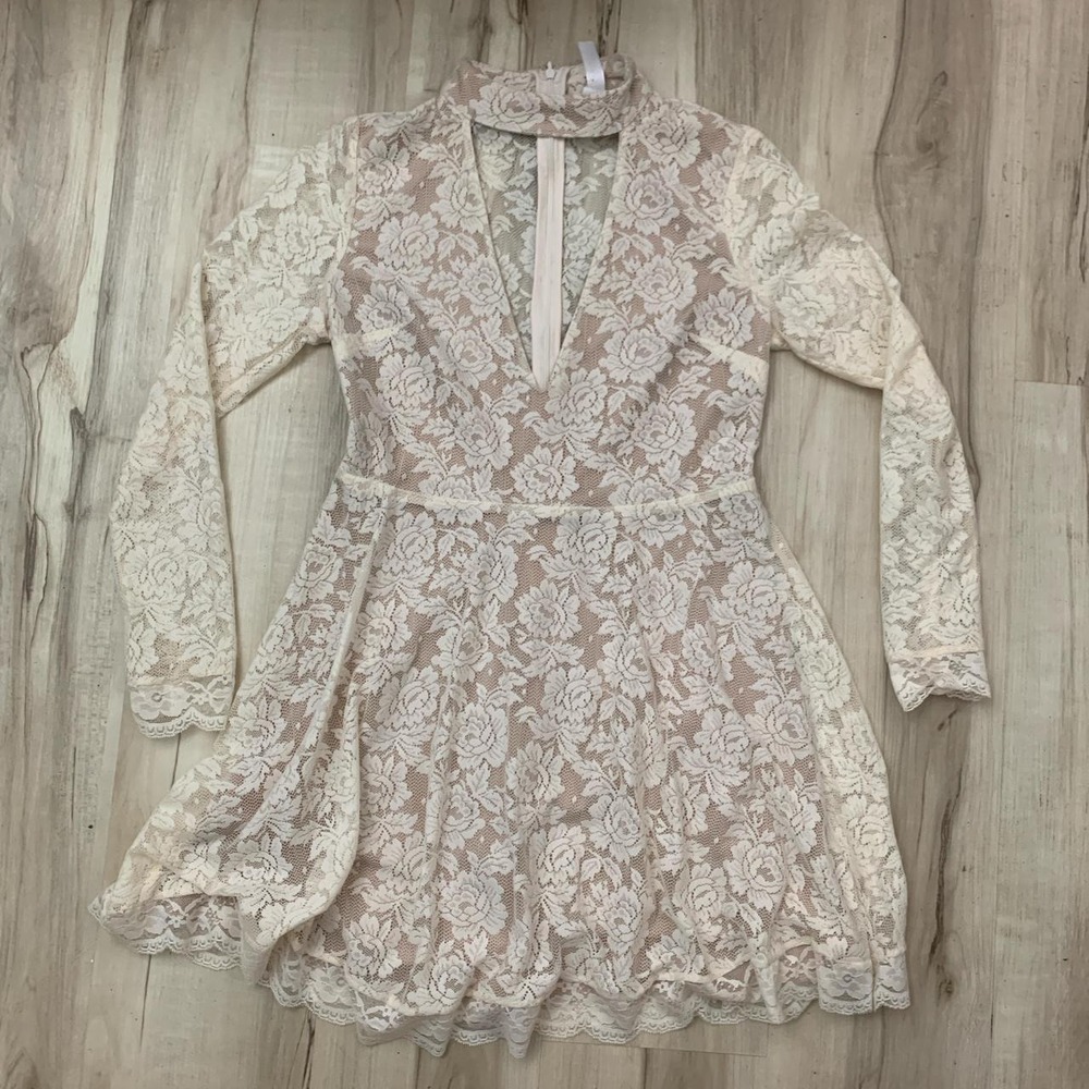 Guitii Cream Stretchy Floral Lace V-Neck Mini Dress GD3881 Medium Fairy Cottage